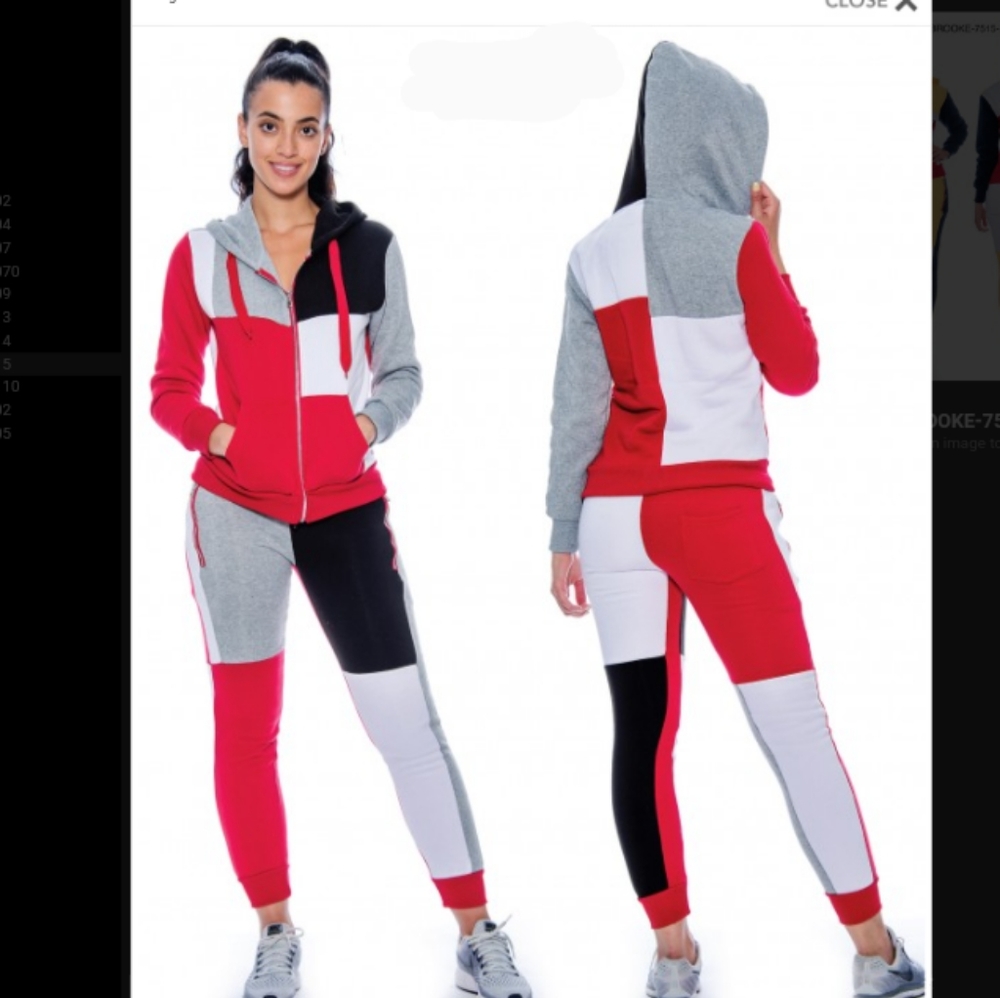Colored blocked jogger set